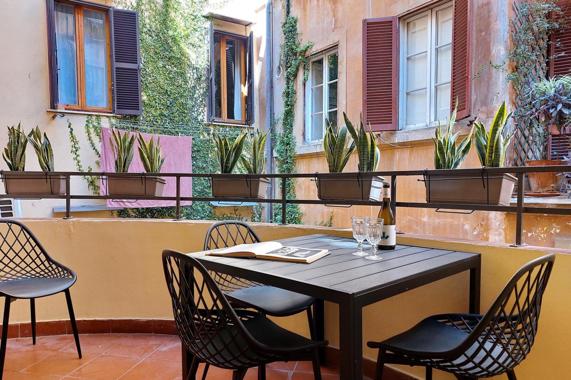 Casa Navona - My Extra